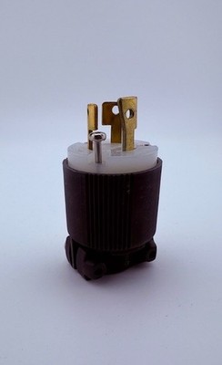 Eaton 4767 Safety Grip Locking Plug 10/15A 125/250V