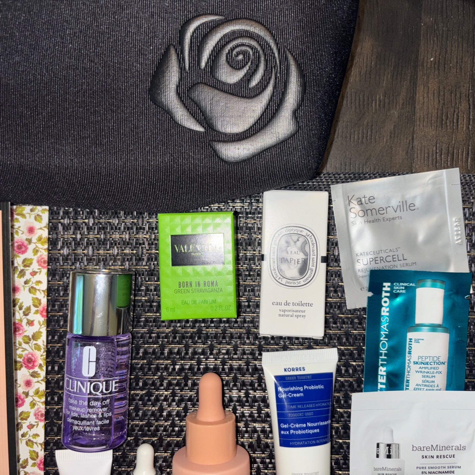 Gucci Valentino Perfume beauty bag holiday Cream gift Set Travel Girl 🎁 $179p thumbnail 2