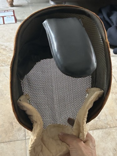 Vintage Fencing Mask, Quality Leather With Neck Cloth Antique Mask - Picture 7 of 11
