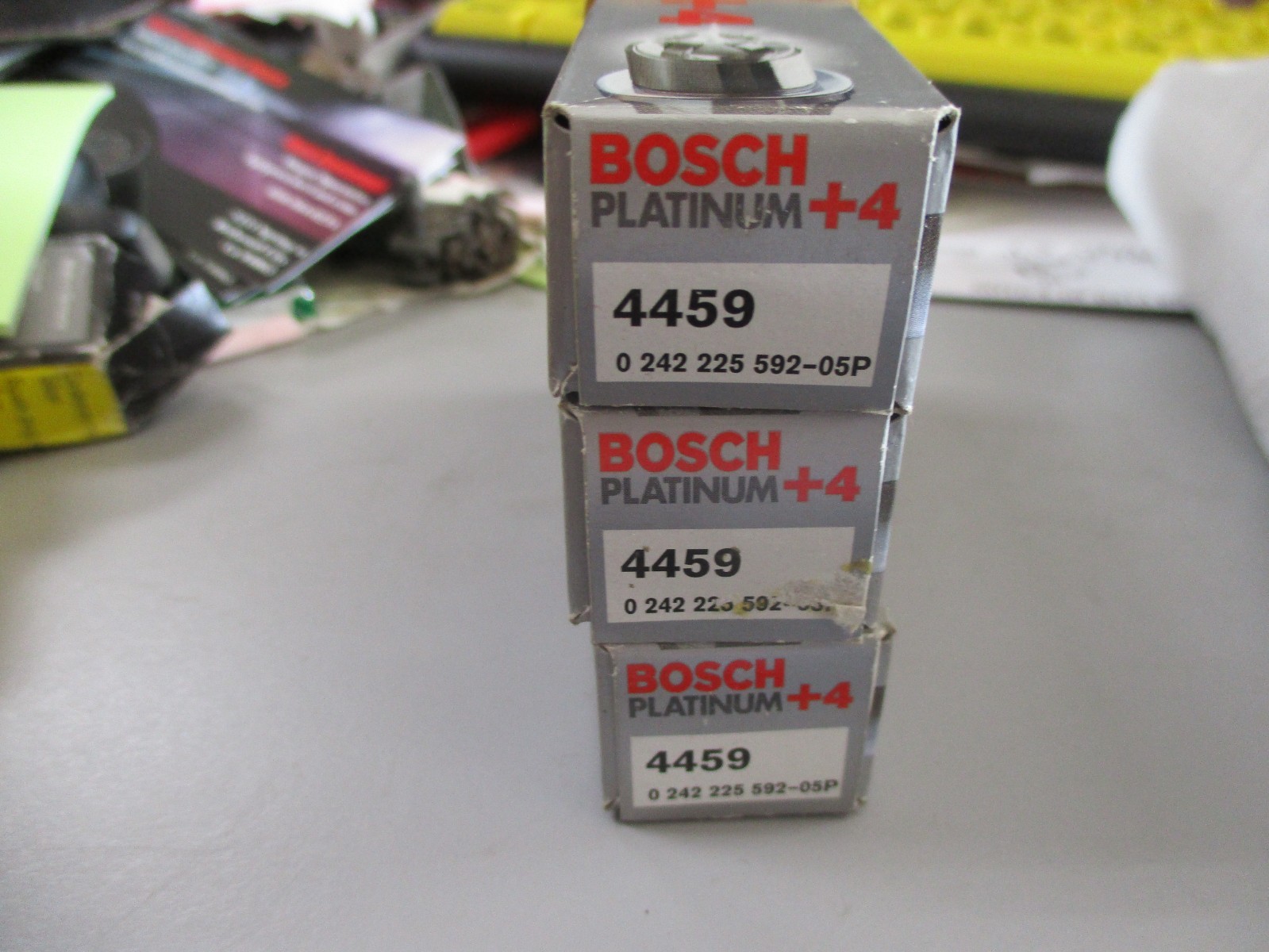 4  Bosch Platinum 4   4459    Spark Plugs NOS NIB