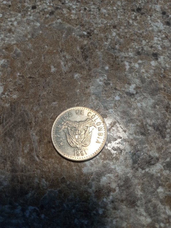 Ungraded Coin From Columbia 50 Pesos 1991