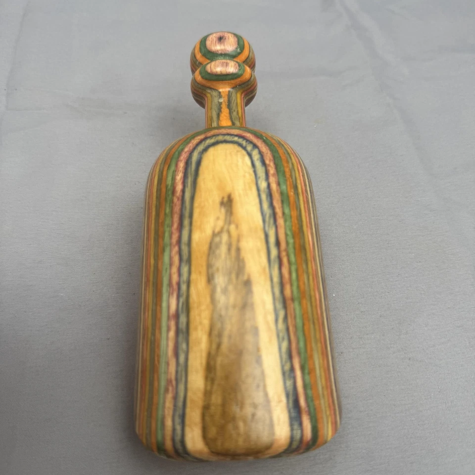 Cuchara de madera arco iris laminada hecha a mano mango tallado multicolor decoración de cocina Foto 4 de 4