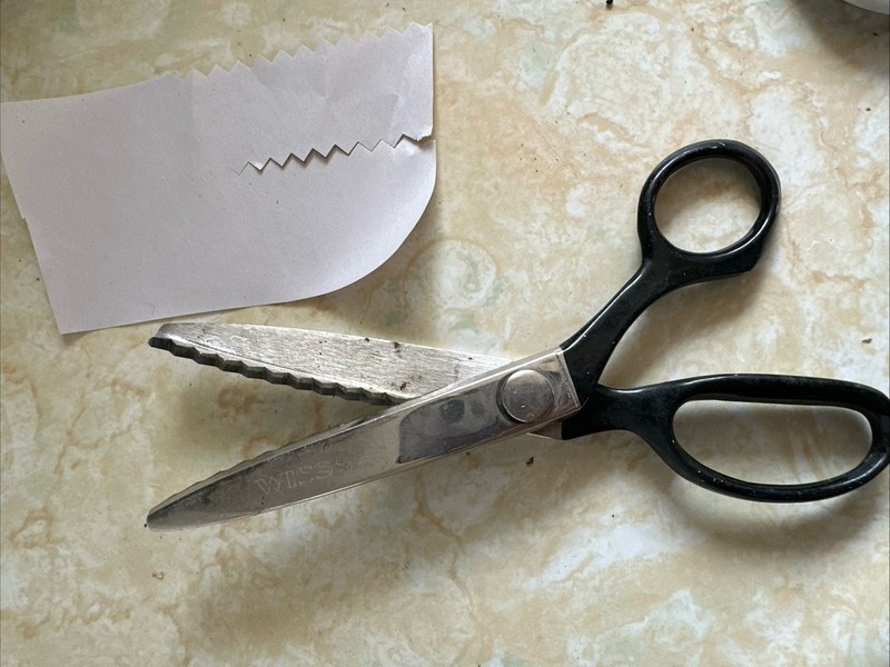Vintage Wiss Pinking Shears  CB7LH  Scissors Seamstress Tailor Sewing Box Tool