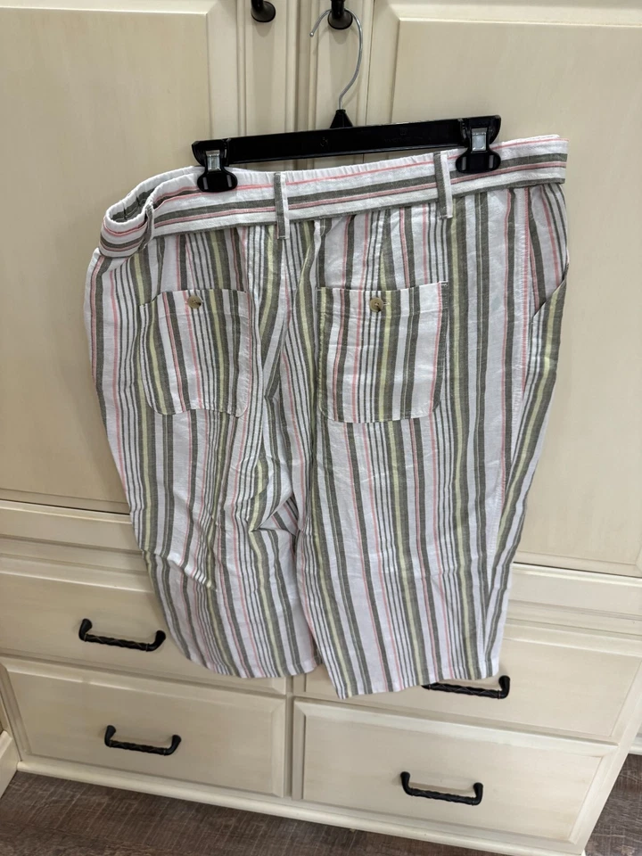 WOMENS LIZ CLAIBORN CAPRIS SIZE PXL LIGHTWEIGHT LINEN, SAGE, PEACH YELLOW, WHITE - Image 4 of 4