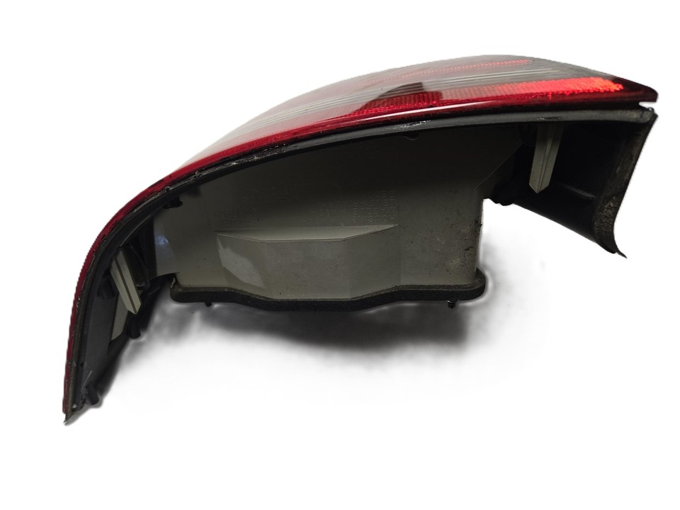 03 04 05 06 07 SAAB 93 Tail Light Assembly Left Driver Side Brake Lamp