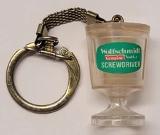 VINTAGE WOLFSCHMIDT VODKA COCKTAIL GLASS KEYCHAIN MADE IN HOLLAND FOB KEYRING 