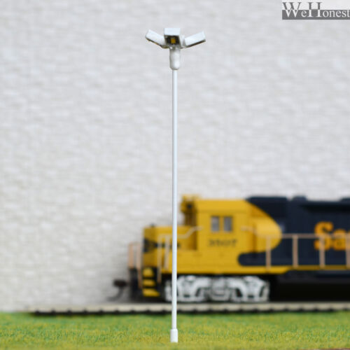 4 pcs HO scale Model Floodlight Cold SMD LED made Cold Lamppost longlife #014 - Picture 1 of 3