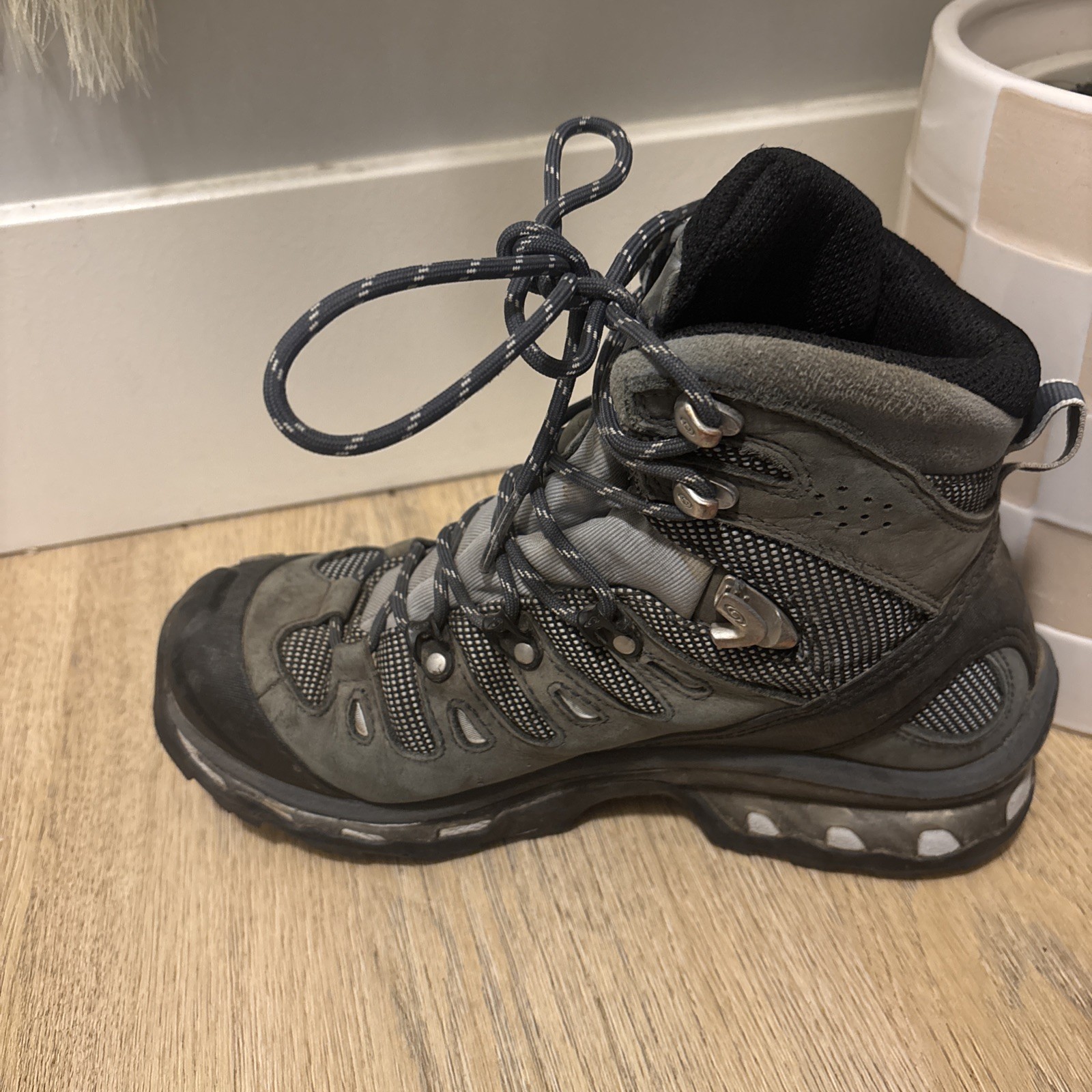 Salomon Quest 4D GTX Women's Size 6 US Mountaineering Trail Hiking Boots image 8