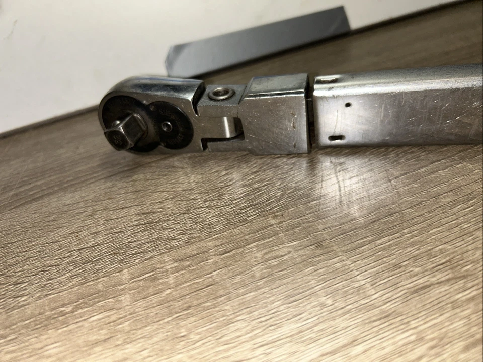 Snap-on 1/2" Drive TQ Series Flex-Head Torque Wrench (40-250 ft-lb) TQFR250E - Image 2 of 4