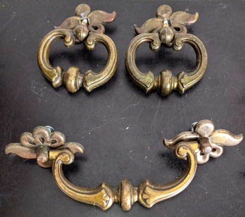 4 Vintage original, Brass Drawer Pulls, 2 inch CTC. Used, complete, VGC - Picture 2 of 5