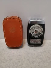 DeJur Dual Professional Light Meter With Case -- Tested, Light Reactive