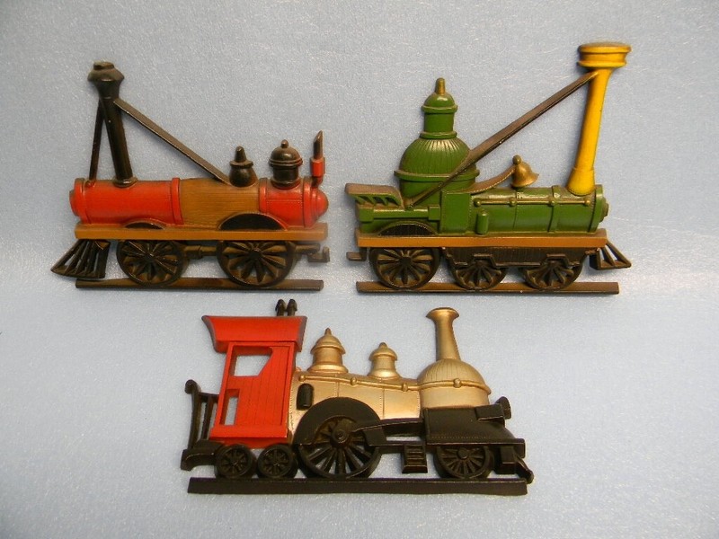 3 VINTAGE 1969 SEXTON LOCOMOTIVE TRAIN CAST WALL HANGING DISPLAYS