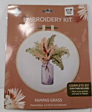 NEEDLE CREATIONS PAMPAS GRASS NIP EMBROIDERY KIT