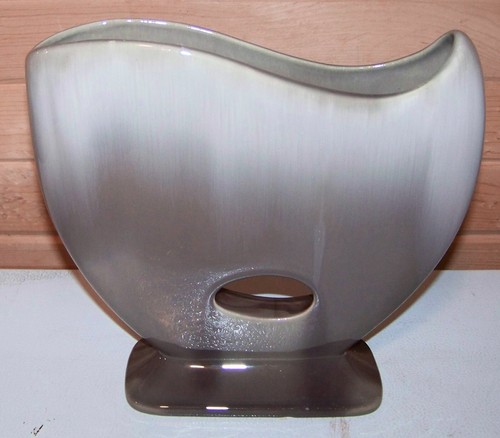 MCM Royal Haeger Gray Taupe Drip Vase #R886 Keyhole Planter USA Vintage