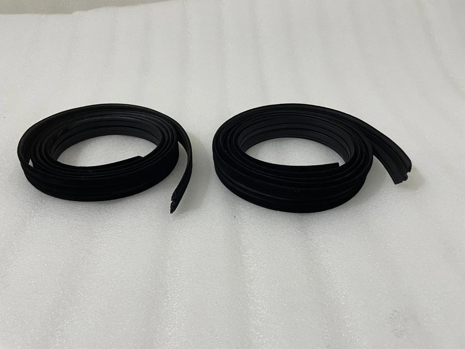 Suzuki SJ410 SJ 413 Weatherstrip Front Door Glass Rubber Seal RH LH Side - Изображение 2 из 4