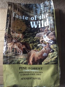 taste of the wild pine forest