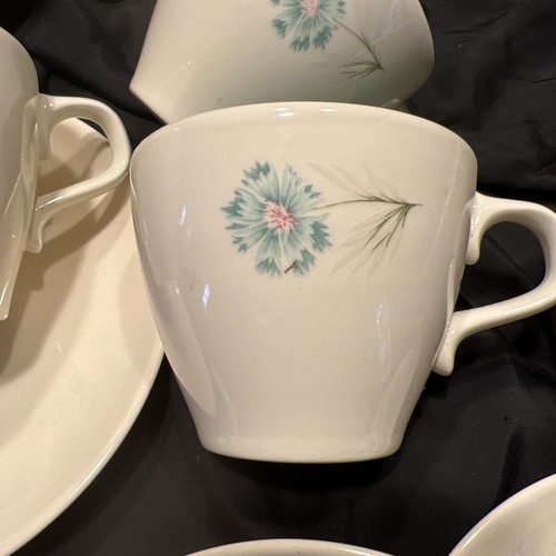 Vintage Taylor Smith & Taylor “Boutonniere” 4 CUPS & 4 SAUCERS C60’s. Perfect - Picture 3 of 5