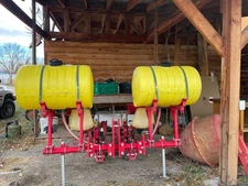 Mechanical transplanter 2 22c units on a 3pt toolBar