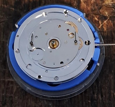 ETA Valjoux 7753 (Ersatz SW510b)  swiss made dekoriert Bicompax blaue Schrauben
