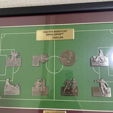  Serial number included 2002 FIFA World Cup commemorative badge set