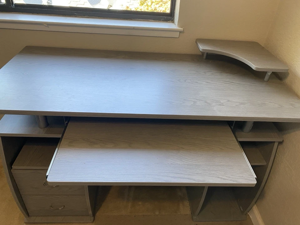 Conjunto de tapete de mesa, cadeira e assoalho - Somente retirada (modelo RTA-8211) - Imagem 3 de 4