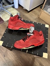 Earliest Known Michael Jordan Game-Worn Nike Shoes Sell for Nearly $72K 3