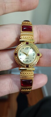 AVON Vintage Women display picture 1