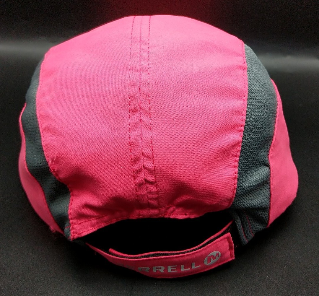Cappello MERRELL leggero stile 7 pannelli rosa grigio tappo regolabile