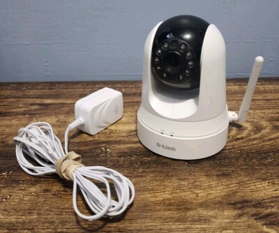 White, D-Link, Pan & Tilt, Wi-Fi Camera [DCS-5020L] Partially Tested & Working