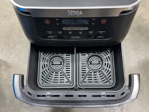 Ninja DZ071 Foodi 6-in-1 FlexBasket Air Fryer with 7-QT MegaZone & Basket Divide - Picture 2 of 5