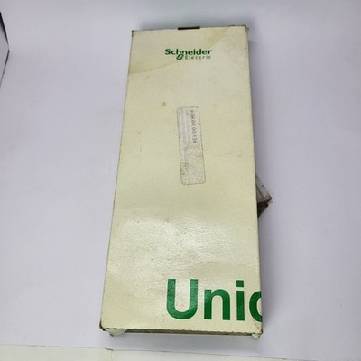 Schneider Electric MGU3.027.25 2P+E 1m 127V 15A American Socket Outlet (10 Pcs)
