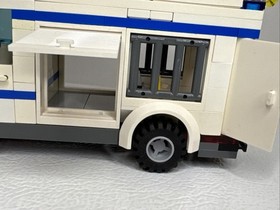 LEGO CITY: Prisoner Transport (7286) Complete - Missing Some Stickers