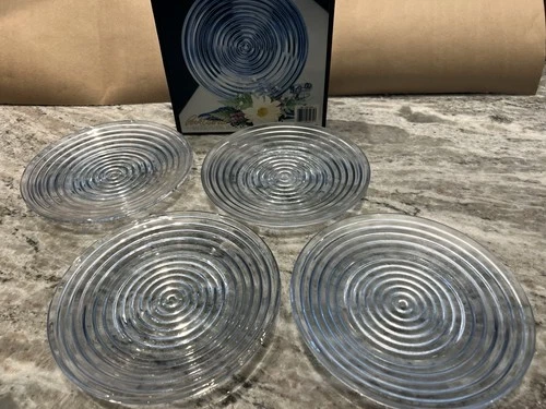 VTG Anchor Hocking Four (4) Park Avenue Manhattan Lunch Plates Ice Blue 8”