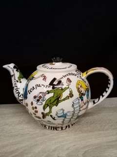 Vintage 1998 Alice In Wonderland Cardew Teapot 'Mad Hatters Tea Party'