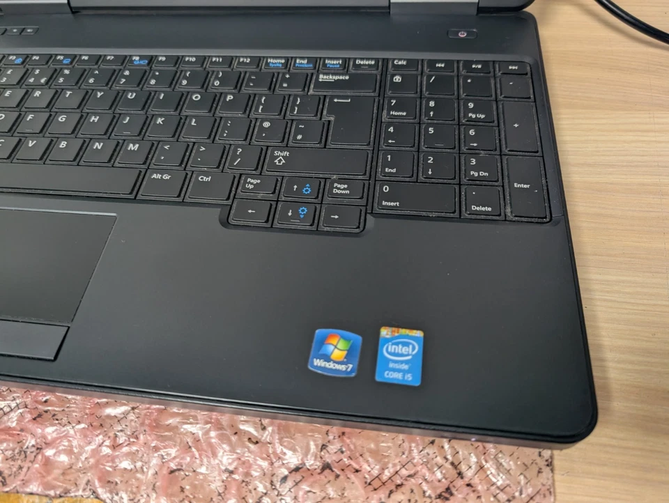 Dell Latitude E5540 - i5-4200U - 4GB Ram - No Storage - Image 3 of 4