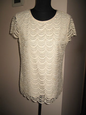 Banana Republic Women s Blouse Size 8 Cream Scalloped Lace Short Sleeve