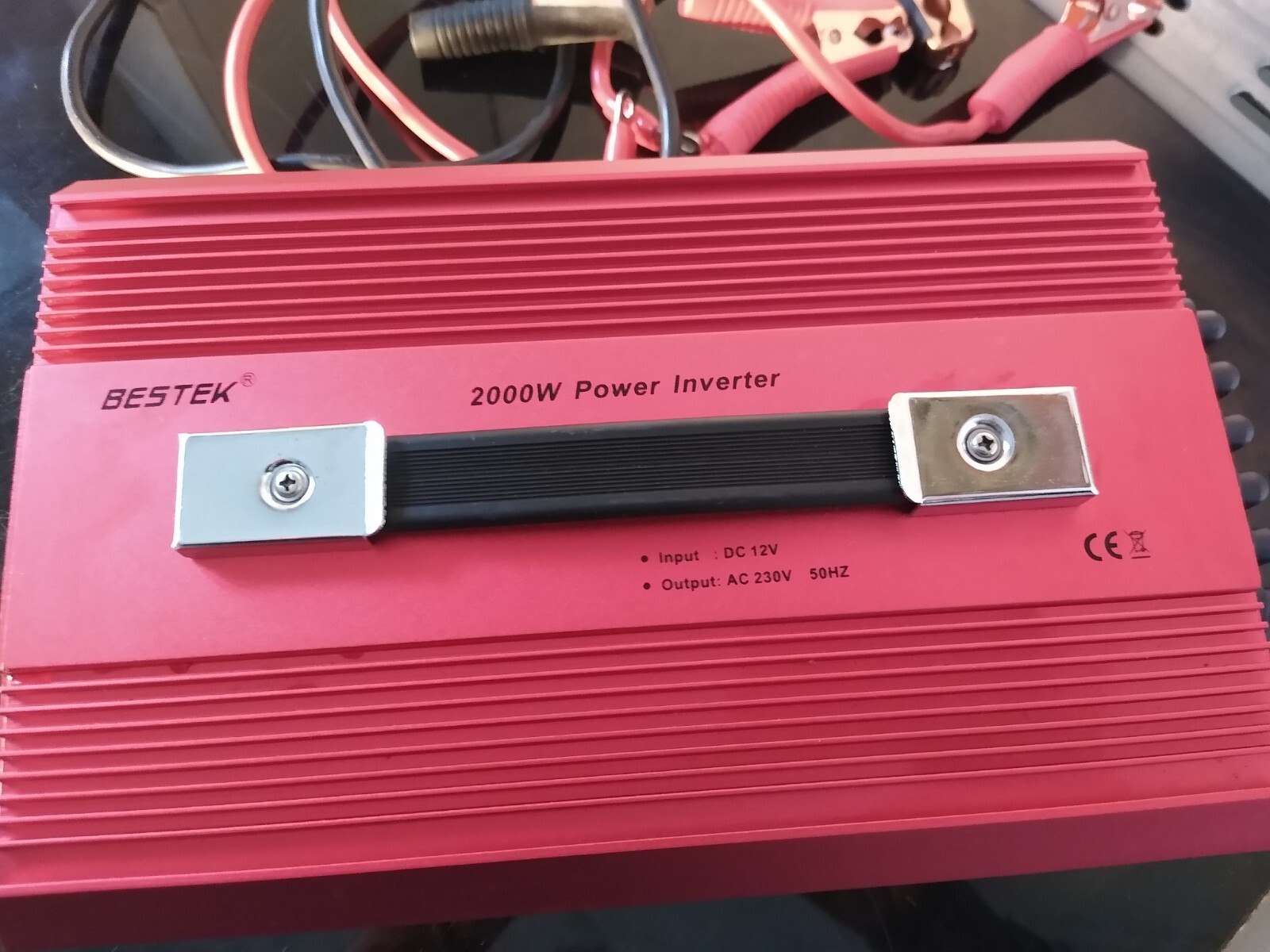 BESTEK 2000W Power Inverter DC 12V to AC 230V 240V Car Voltage