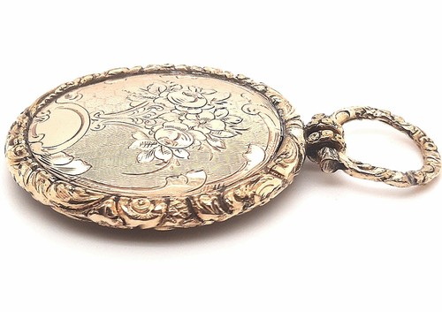 9ct Yellow Gold Vintage Photo Pendant Flower Bouquet Engraved Back - 第 4/11 張圖片