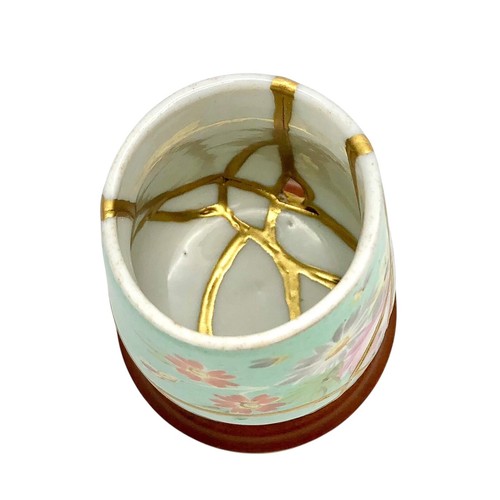 Kintsugi Vase Antique Footed Floral Mini Gold Crack Art Personal Growth Gift - Picture 15 of 17