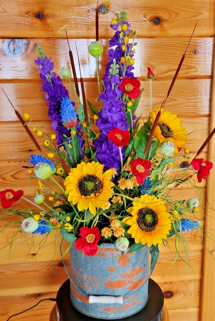 WILD FLOWER ANTIQUE MINNOW FISH BUCKET FLORAL ARRANGEMENT Yellow 