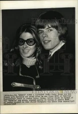 1968 Press Photo Peter Noone and wife after Magistrates' Court appearance