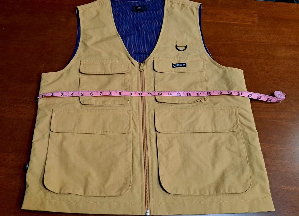 Ajuste cuadrado Obey para hombre. Chaleco táctico de nailon con forro de malla Foto 2 de 4