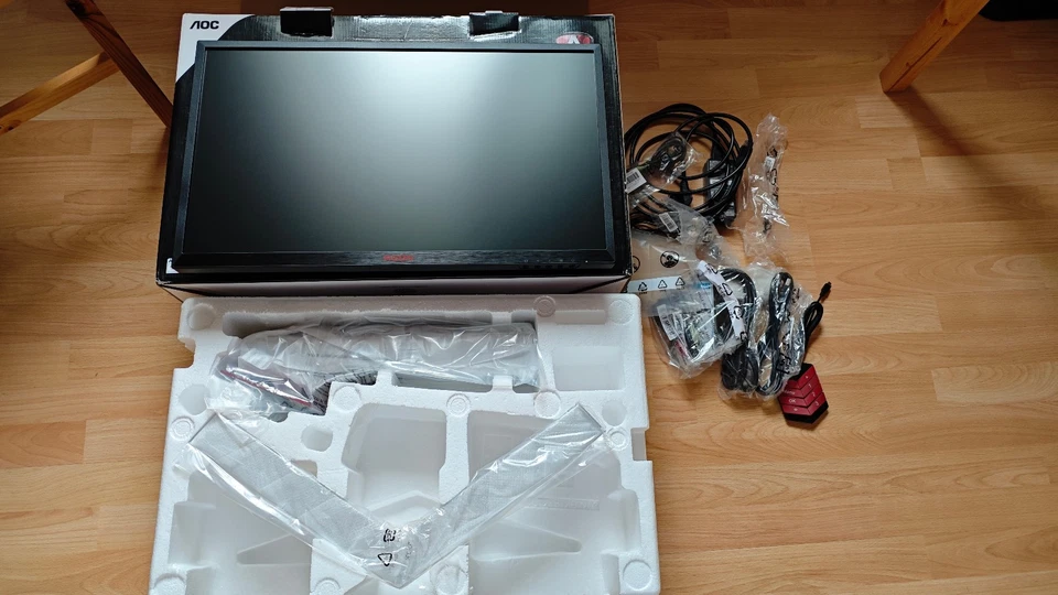 AOC AGON AG241QX Gaming Monitor 144Hz, 1440p QHD, 24", AMD FreeSync - Bild 2 von 4