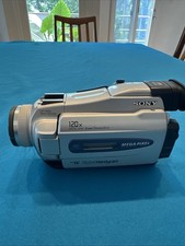 Sony Handycam DCR-TRV25 Nightshot Tested FOR PARTS ONLY Read