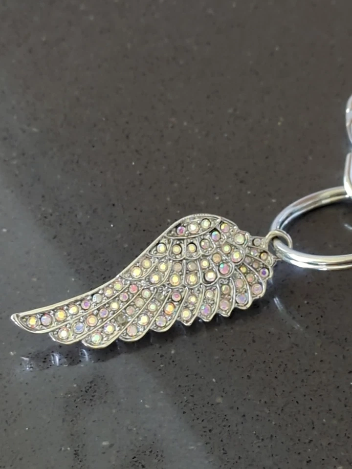 KIRKS FOLLY Fly Home Angel Tono Plateado Llavero Dije Aurora Estrás F151 Foto 4 de 4