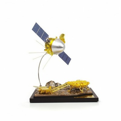 Mars-Sondenmodell silbern Sondenmodell mit Solarpanels metallisch für Regal