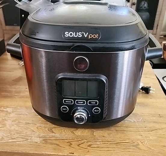SOUS°V Pot Precision Sous Vide Multi-Cooker w Dual AccuTemp Technology BSV-A601
Opens in a new windo