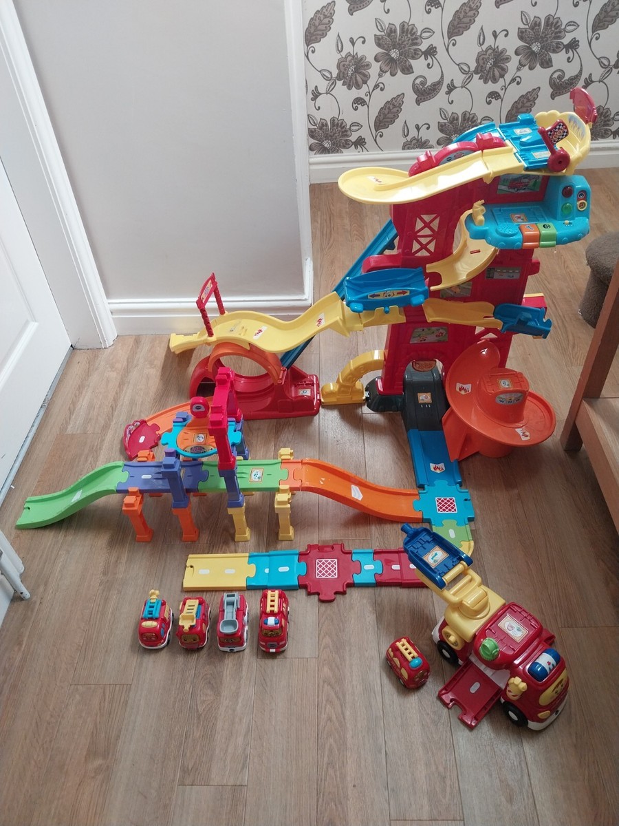Vtech Toot Toot Mega Tracks Special Edition Inc Large Fire Engine  Sml