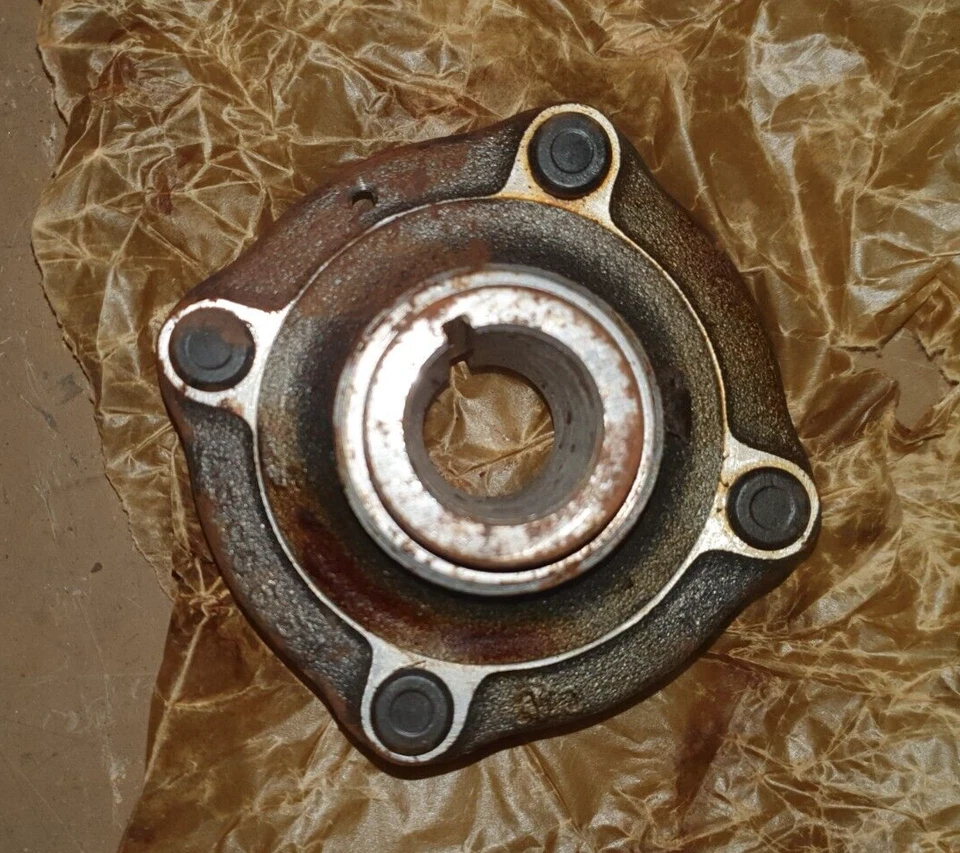 HILLMAN COMMER, TALBOT, CHRYSLER UK 4 TACOS BUJE TRASERO O/E 71239805 NOS Foto 2 de 4