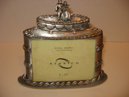 Bride and Groom Photograph Frame For Picture 5"x3 1/2" Pewter Tone Metal Wedding - Picture 2 of 4